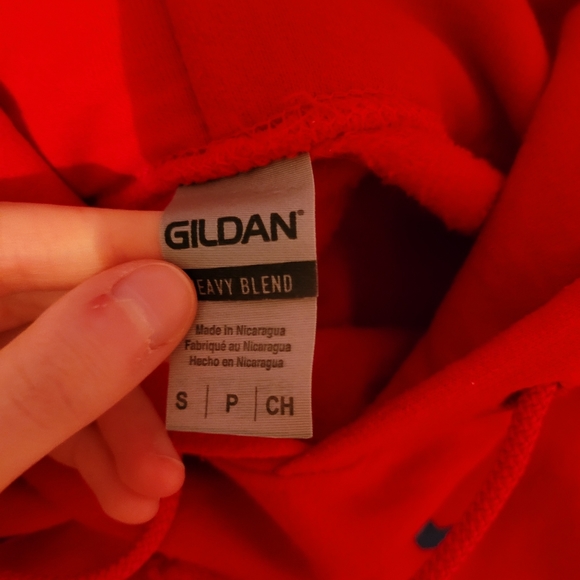 Red hoodie - Picture 2 of 2